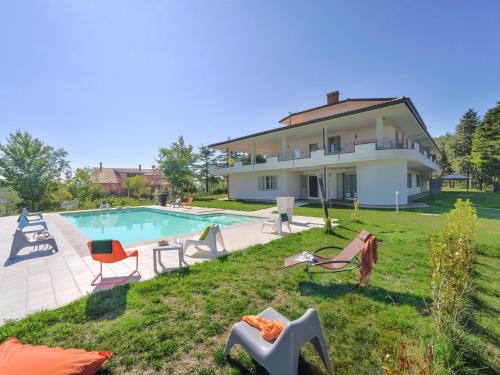 Tavullia Apartment | Sunny Stay in Tavullia Hills