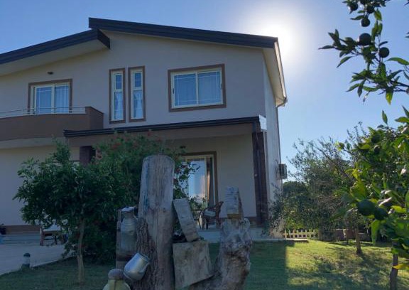 Qerek Villa | Sunnyside Villa