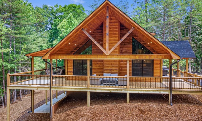 My Mountain Cabin | Sunrays Mountain Vista - Hot Tub, New Construction, Pet Friendly