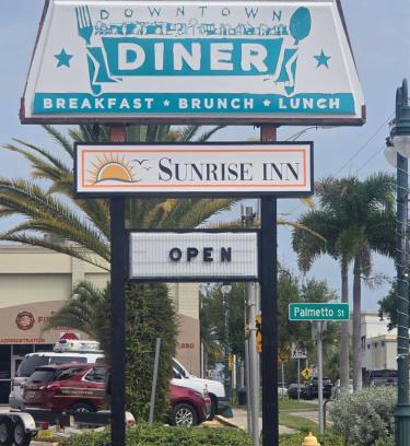 Le Barons Of Titusville Hotel | Sunrise Inn by OYO Titusville FL