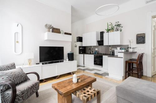Corvin negyed Apartment | Sunrise Lounge Corvin 63m2 AC