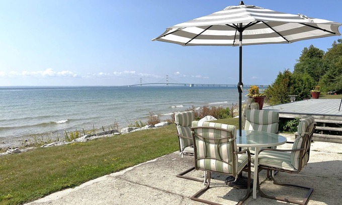 St Ignace House | Sunrise Pointe on Lake Huron