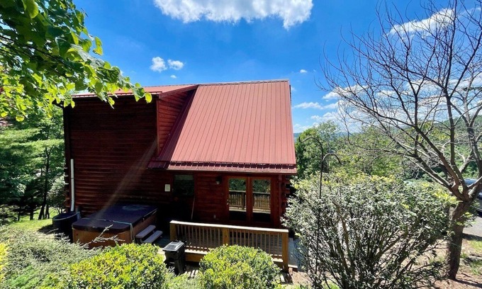 Buck Mountain House | Sunrise Sensation- West Jefferson, NC