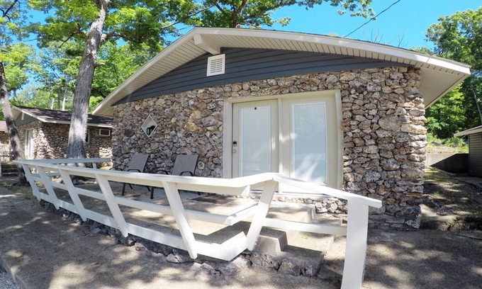 Sunrise Beach Cabin | Sunrise Shores Cabin #3 Lake Front with a POOL! + WOOF