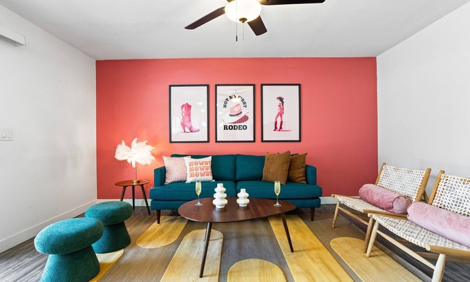 South Scottsdale House | Sunrise Vista-Walk to Downtown Old Town & Bars!