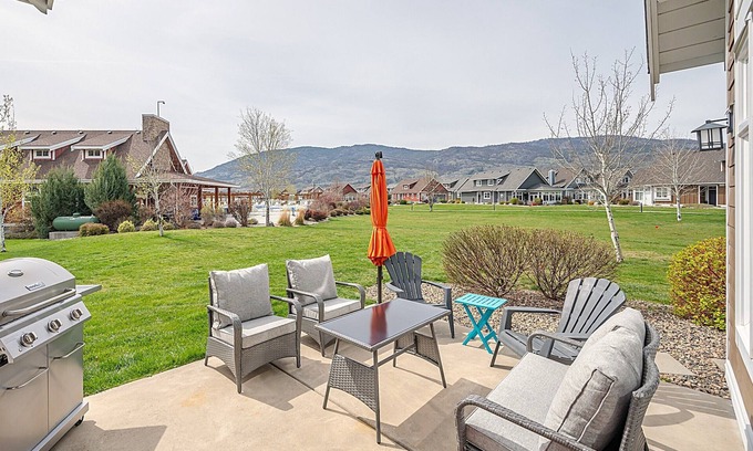 Okanagan-Similkameen House | Sunrock Meadow Cottage | Osoyoos Lake | 4BR Near Pools