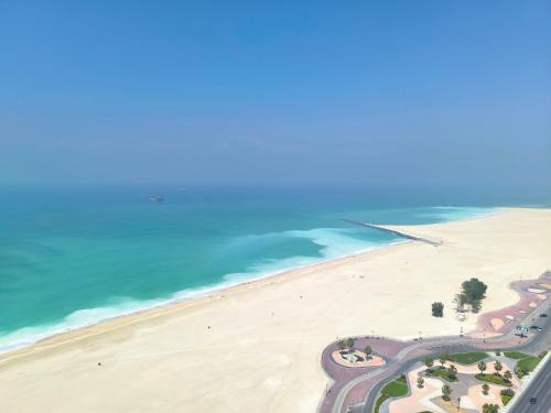 Rumailah Apartment | Sunset Ajman Beach - kids friendly