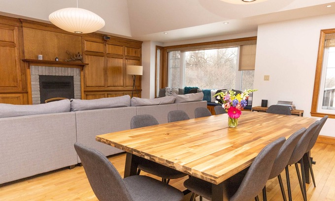 Wellington House | Sunset Beach