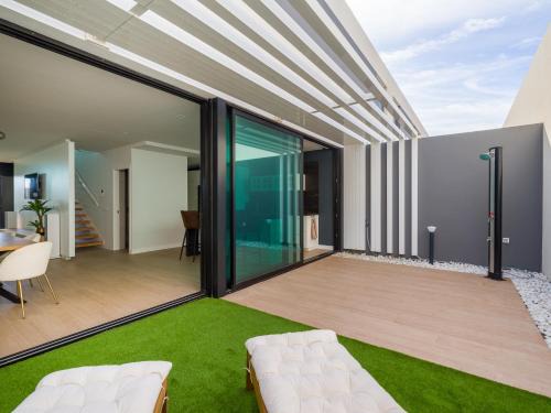 Pozo Izquierda House | Sunset Beach Chalet in Pozo Izquierdo Gran canaria
