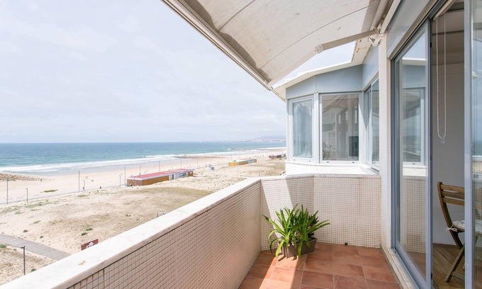 Costa de Caparica Apartment | Sunset Bliss - Breathtaking Beach Apartment