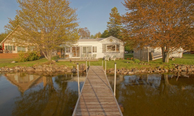Moran Cottage | Sunset Breeze on Brevort Lake