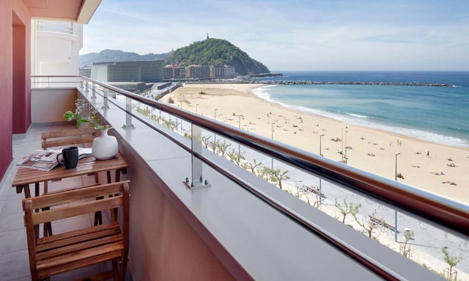 Gros Apartment | Sunset by FeelFree Rentals