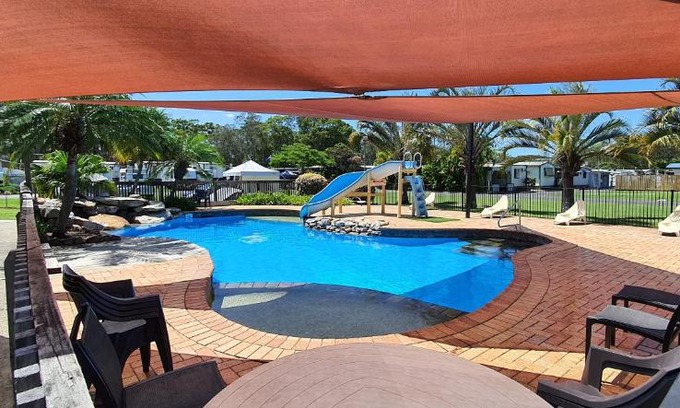 Woolgoolga Hotel | Sunset Caravan Park Woolgoolga