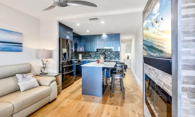 Sunset Beach House | Sunset Cove 17S