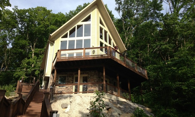 Cadiz House | Sunset Cove - Premier Lakefront Vacation Home with Private Dock