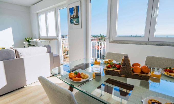Carcavelos Apartment | Sunset Horizon Carcavelos