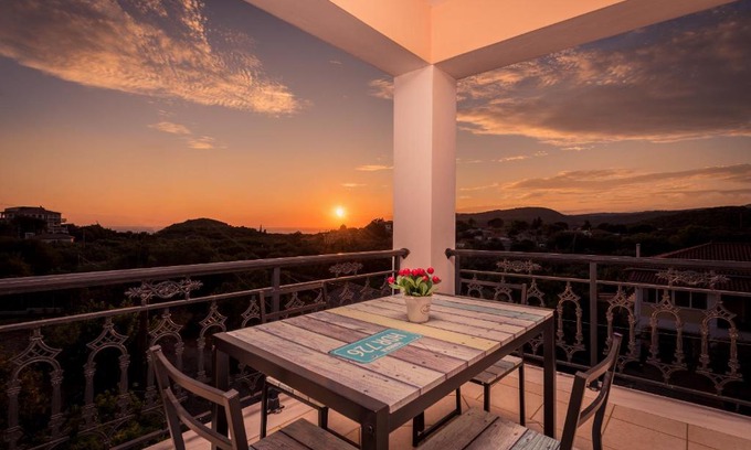 Keri Village House | Sunset House - Ideal for families, by ZanteWize