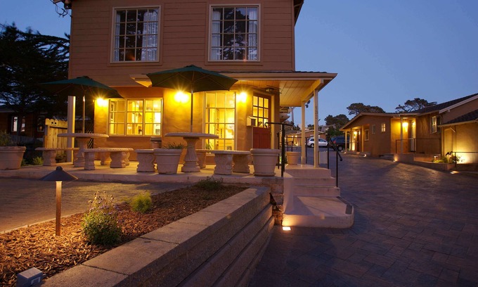 Pacific Grove Hotel | Sunset Inn