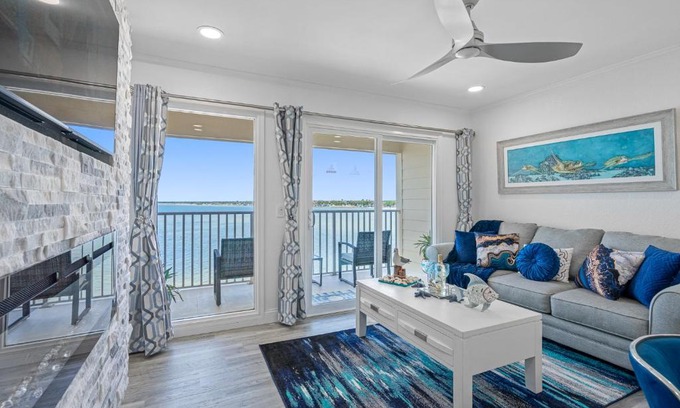 Rocky Point House | Sunset Paradise - Find yourself in Tampa