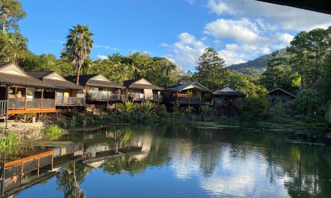 Korora House | Sunset Pond Paradise