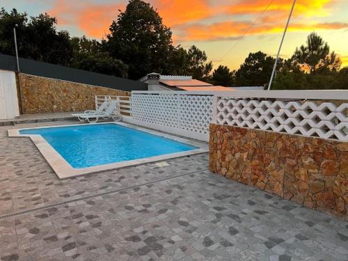 Palhais Villa | Sunset Pool Villa In Lisbon