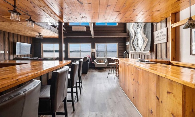 Costigan House | Sunset Retreat on Pushaw Lake | No Cleaning Fees!