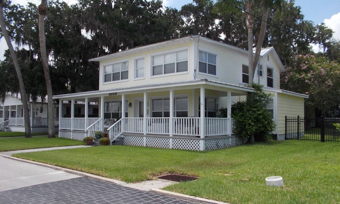 Port Richey House | Sunset River House - Home w/Pontoon Boat for rent. Private Dock. Sleeps 12