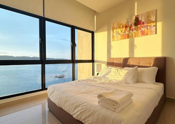 Downtown Kota Kinabalu Apartment | Sunset Seaview Studio Apartment at Kota Kinabalu City Centre