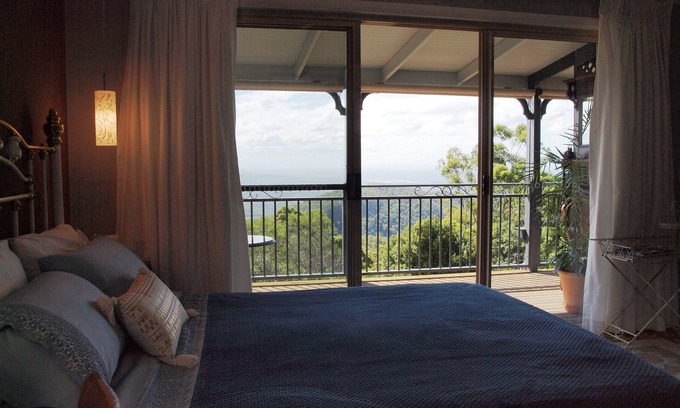 Eagle Heights Apartment | Sunset Serenade Tamborine Mountain Amazing Views