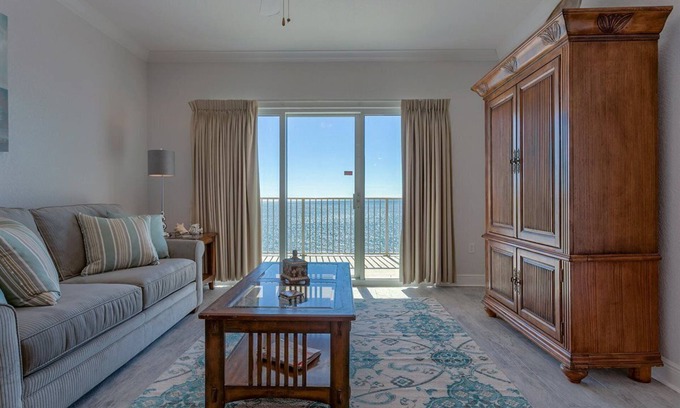 Gulf Shores Condo | Sunset Siesta to Soothe Your Soul - Directly on Beach!