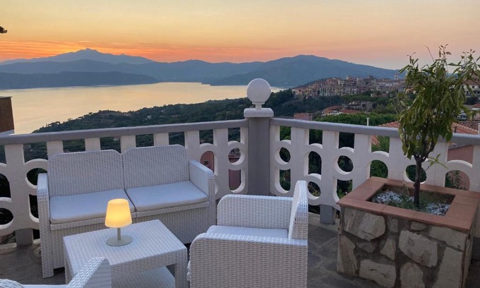 Capoliveri Apartment | SUNSET SUITE