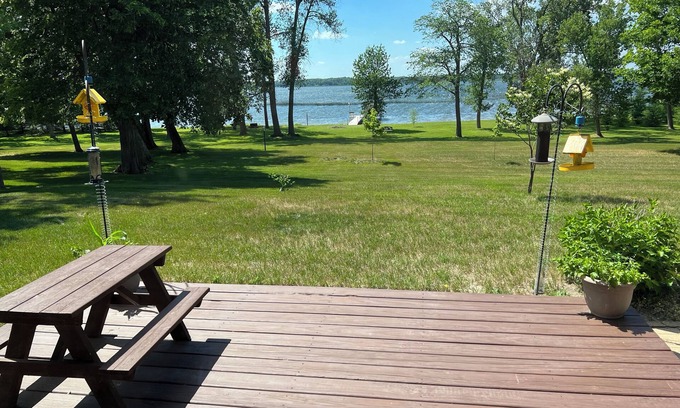 Richville House | Sunset Views, 330 ft of Sand Bottom Beach & Huge Lawn on Hidden Gem Walker Lake