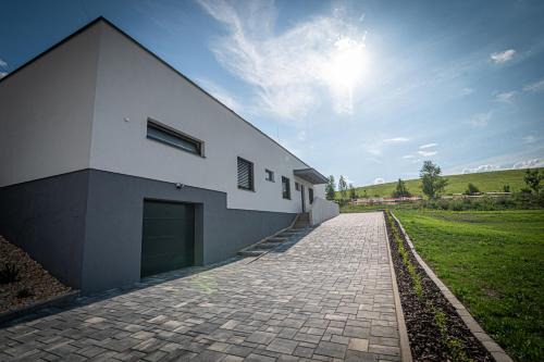 Liptovsky Trnovec Apartment | Sunset Villa Mara