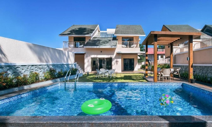 Mahabaleshwar Villa | Sunshine Brooks by StayVista - Experience modern & plush interiors, A private outdoor pool,A quaint gazebo & Indoor games