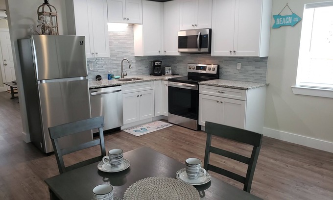 Crescent Beach Apartment | Sunshine Getaway, new 1br/1ba for couples or family up to 3