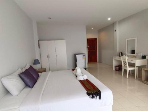 Nanai Road Apartment | Sunshine Guesthouse Nanai Patong