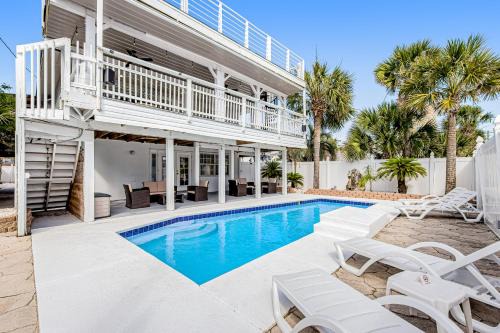 Holiday Beach House | Sunshine's Holiday