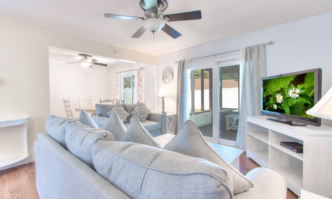 Clearwater House | Sunshine State of Mind - Monthly Beach Rental