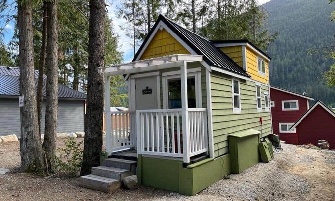 Sunshine Valley House | Sunshine Valley - Tiny Home