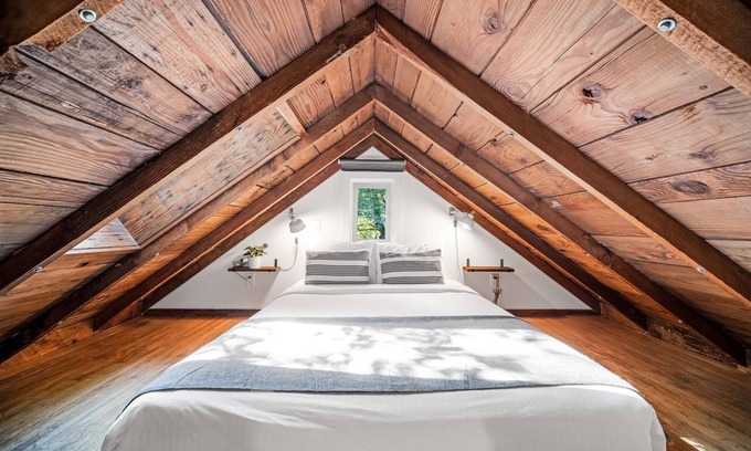 Brackendale Cabin | Sunwolf
