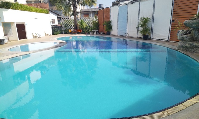 Wat Ket Apartment | Supanich Condo near old city Nimman