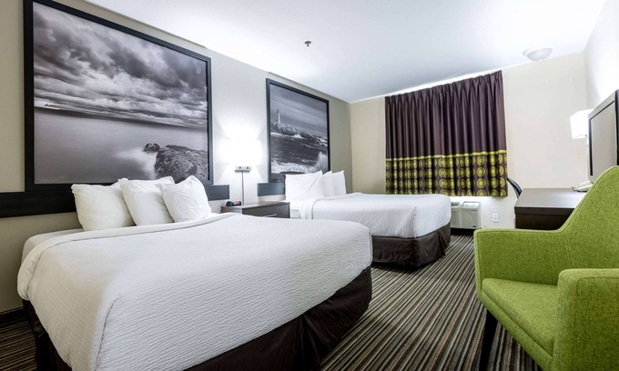 Truro Hotel | Super 8 by Wyndham Truro NS