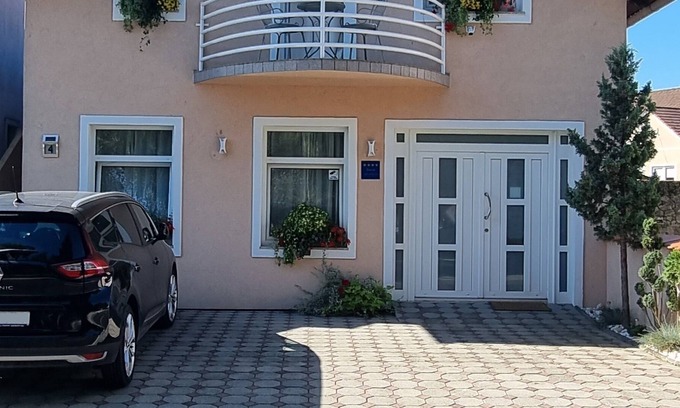 Varazdinske Toplice Apartment | Super 4 star apartment in center Varaždinske Toplice, Croatia!