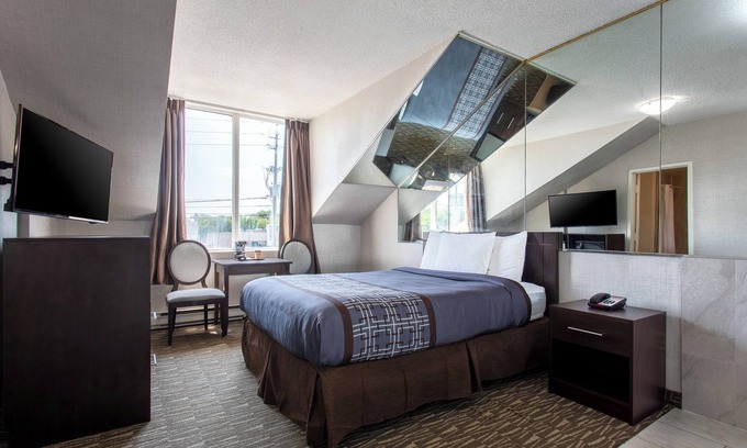 Mississauga Hotel | Super 5 Inn