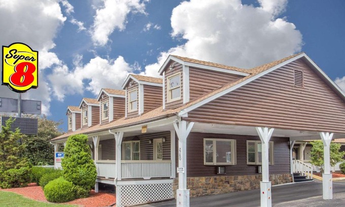 Christiansburg Hotel | Super 8 by Wyndham Christiansburg