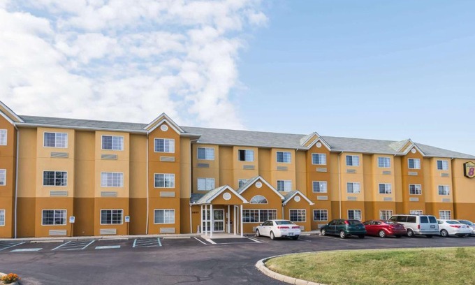 Columbus Hotel | Super 8 by Wyndham Columbus West