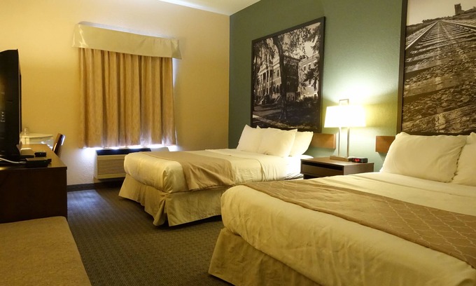 Dauphin Hotel | Super 8 by Wyndham Dauphin