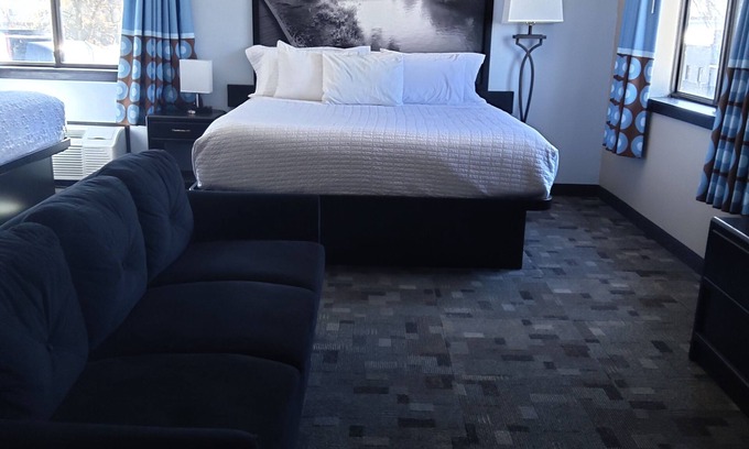Estherville Hotel | Super 8 by Wyndham Estherville