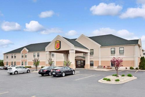 Hampshire Hotel | Super 8 by Wyndham Hampshire IL