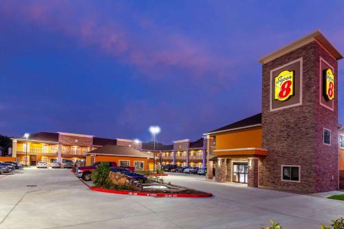Barker Hotel | Super 8 by Wyndham Houston Northwest Cypress